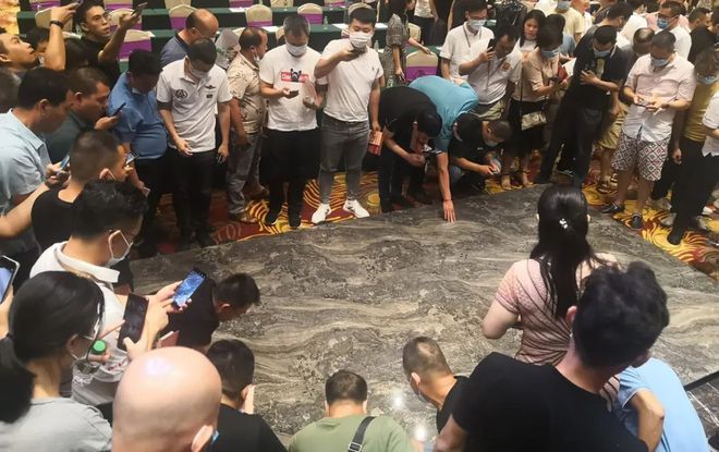 两款“核弹”级新品面世！下出胜负手的竟然是这家陶企…(图7)