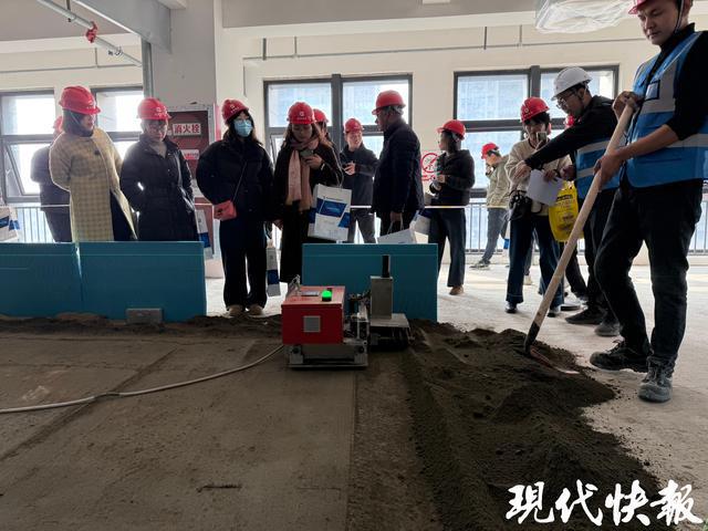 机器人怎么“搬砖”？最快8小时贴完一套房的瓷砖(图3)