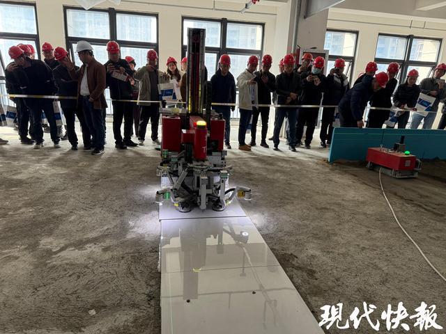 机器人怎么“搬砖”？最快8小时贴完一套房的瓷砖(图4)
