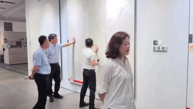 卡罗娜超防污质感瓷砖新定位上市1周年暨800×1350质感砖上市发布会圆满落幕(图2)