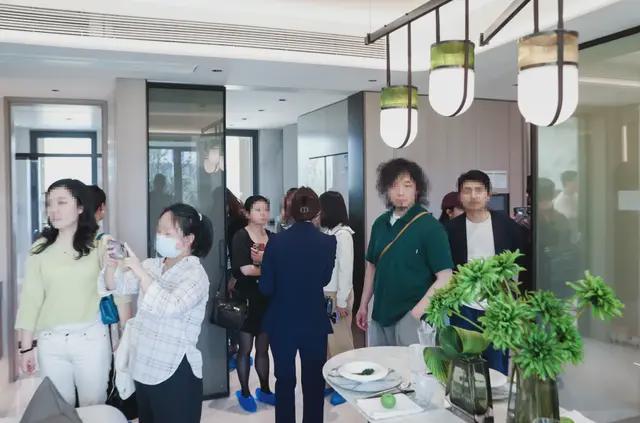 意外！这家央企首进上海样板间厨房被挤爆了！(图2)