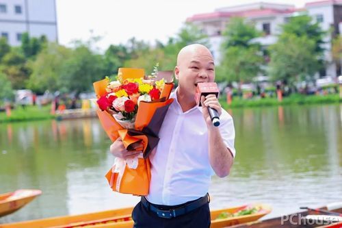 强辉队勇夺第一！“强辉杯”三人草艇大赛点燃五一热情(图4)