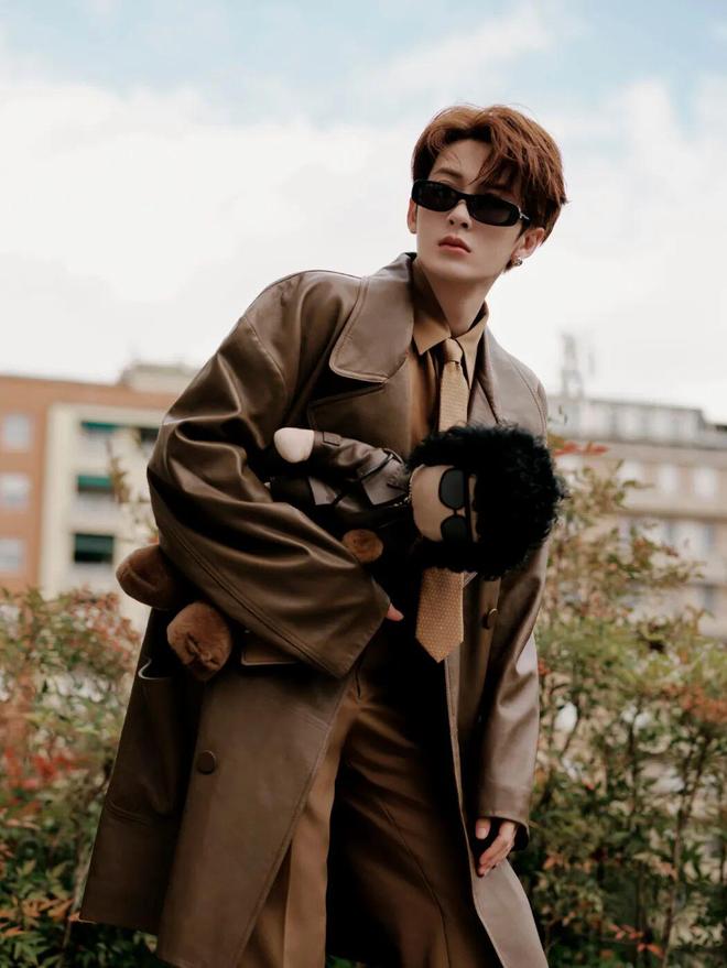 玛利亚阿姨加盟FENDI唐嫣檀健次的衣橱即将大上新！(图5)