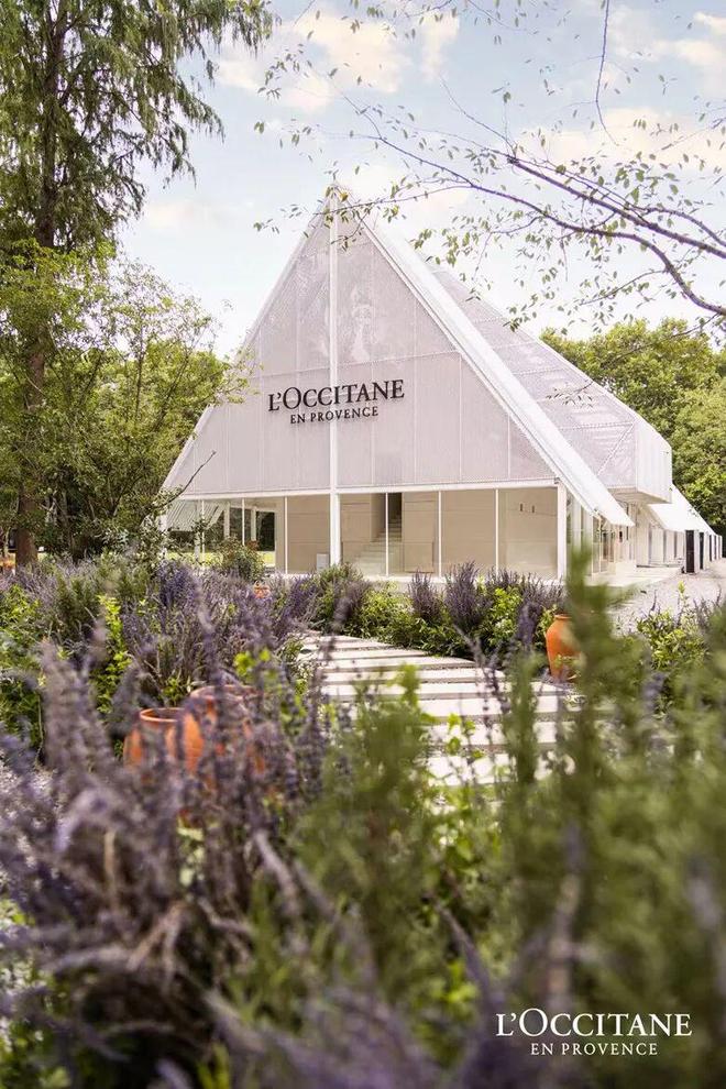 玛利亚阿姨加盟FENDI唐嫣檀健次的衣橱即将大上新！(图26)