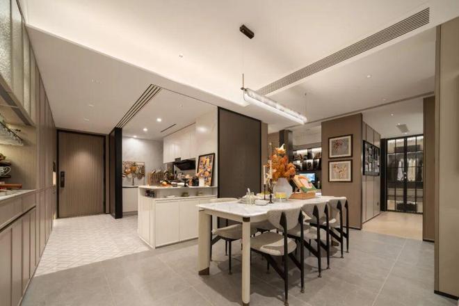 十一月百度热搜@中环置地中心望云售楼处电话：顶奢生活之选(图6)