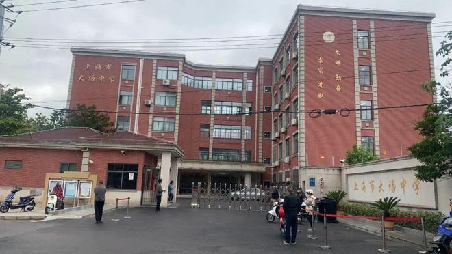 十一月百度热搜@中环置地中心望云售楼处电话：顶奢生活之选(图24)