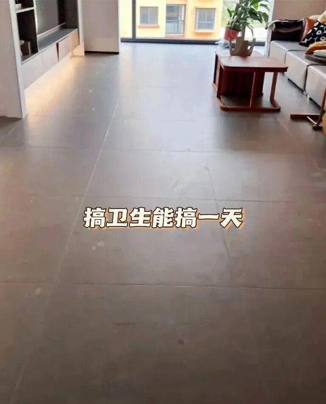 越来越多人客厅不铺瓷砖了学学广东人的做法便宜耐用无甲醛(图11)