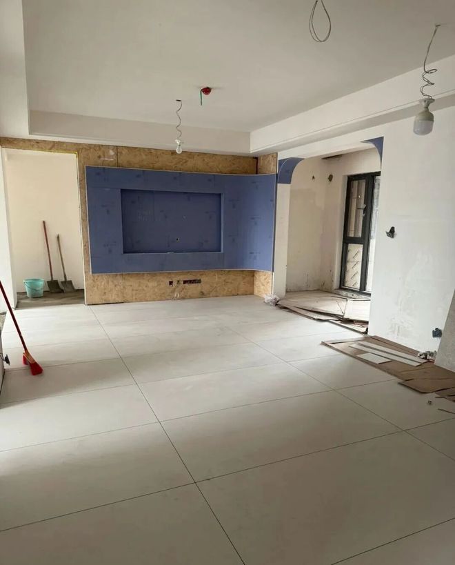 越来越多人客厅不铺瓷砖了学学广东人的做法便宜耐用无甲醛(图7)