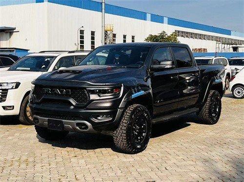 24款道奇公羊霸王龙全系现车顶级越野皮卡特惠价80来万起售(图4)