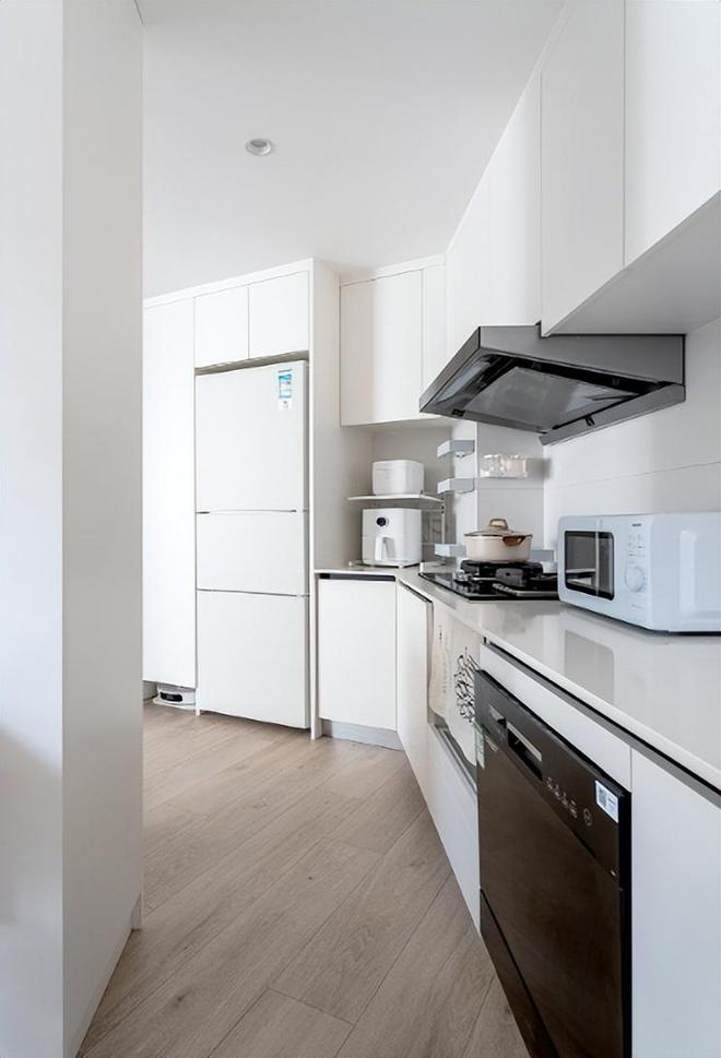 一个人的生活43㎡的自由与浪漫享受独有的温暖与舒适(图11)