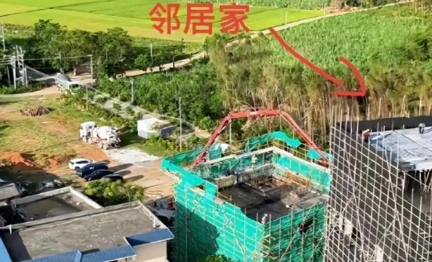 全红婵家封顶大喜无人机广告牌齐至重演大衣哥悲剧(图12)