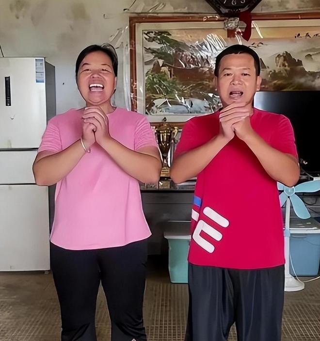 全红婵家封顶大喜无人机广告牌齐至重演大衣哥悲剧(图16)